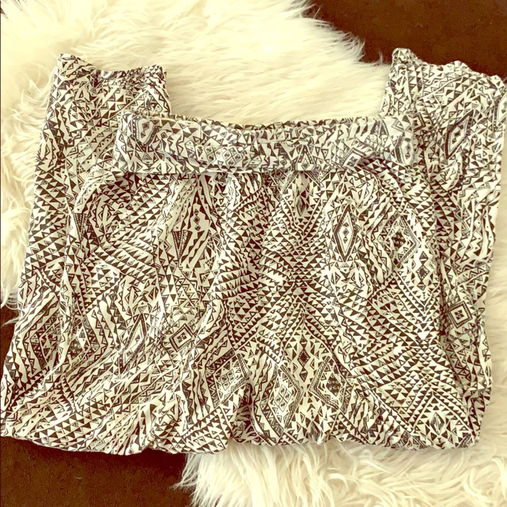 Geometrical pattern pants